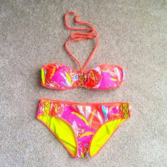 Trina Turk Other - Trina Turk bikini swimwear set